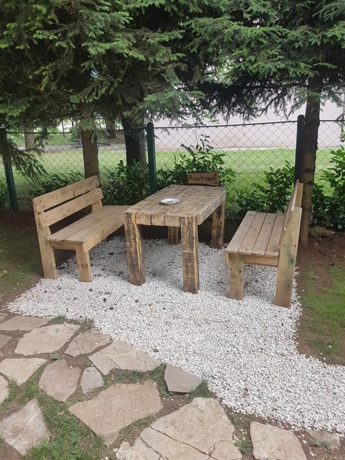 Belette Apartments & Park Nikšić エクステリア 写真