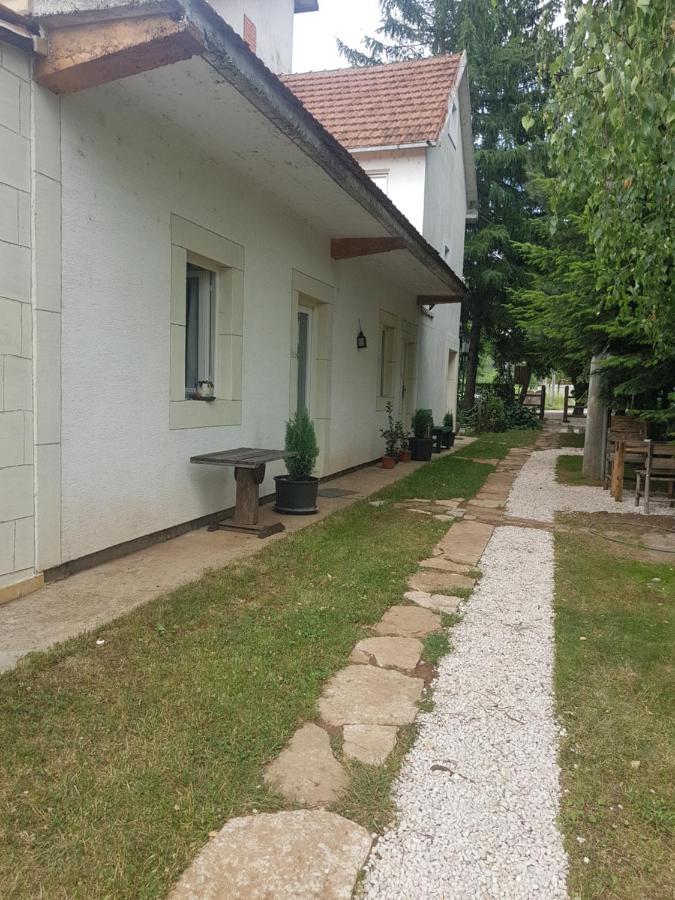 Belette Apartments & Park Nikšić エクステリア 写真