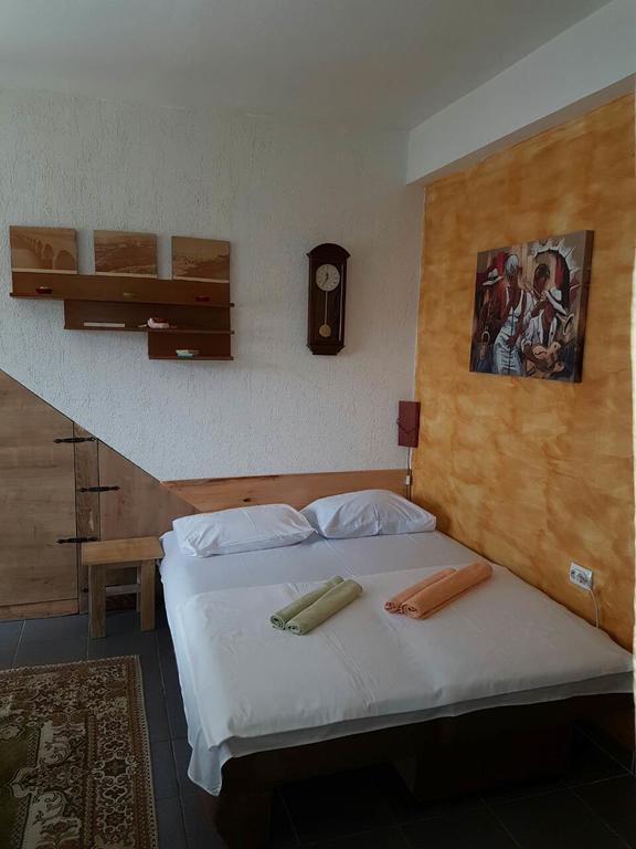 Belette Apartments & Park Nikšić エクステリア 写真